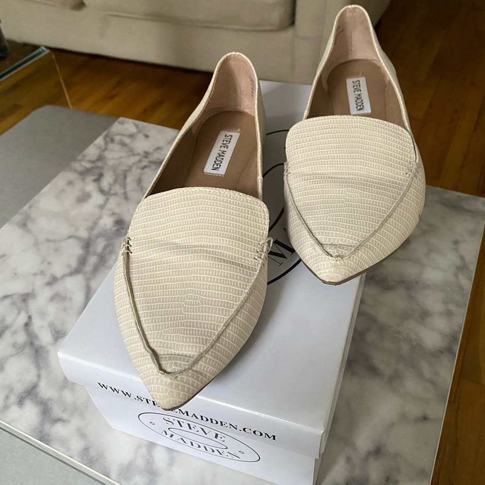 Steve Madden Nude Flats